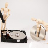 Ist es günstiger sich einen PC selbst zusammenzubauen als ihn fertig zu kaufen? Ist es günstiger sich einen PC selbst zusammenzubauen als ihn fertig zu kaufen?